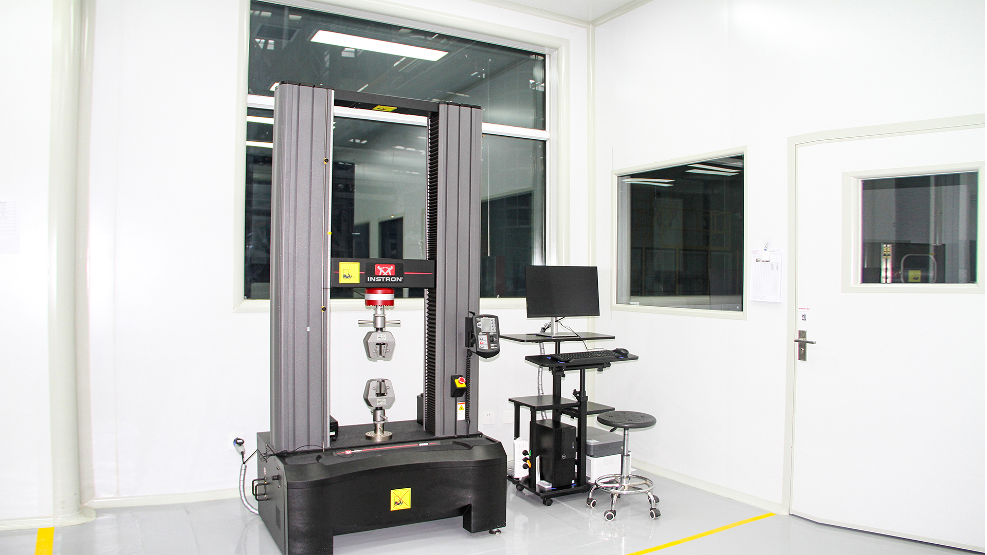 电子万能材料试验机